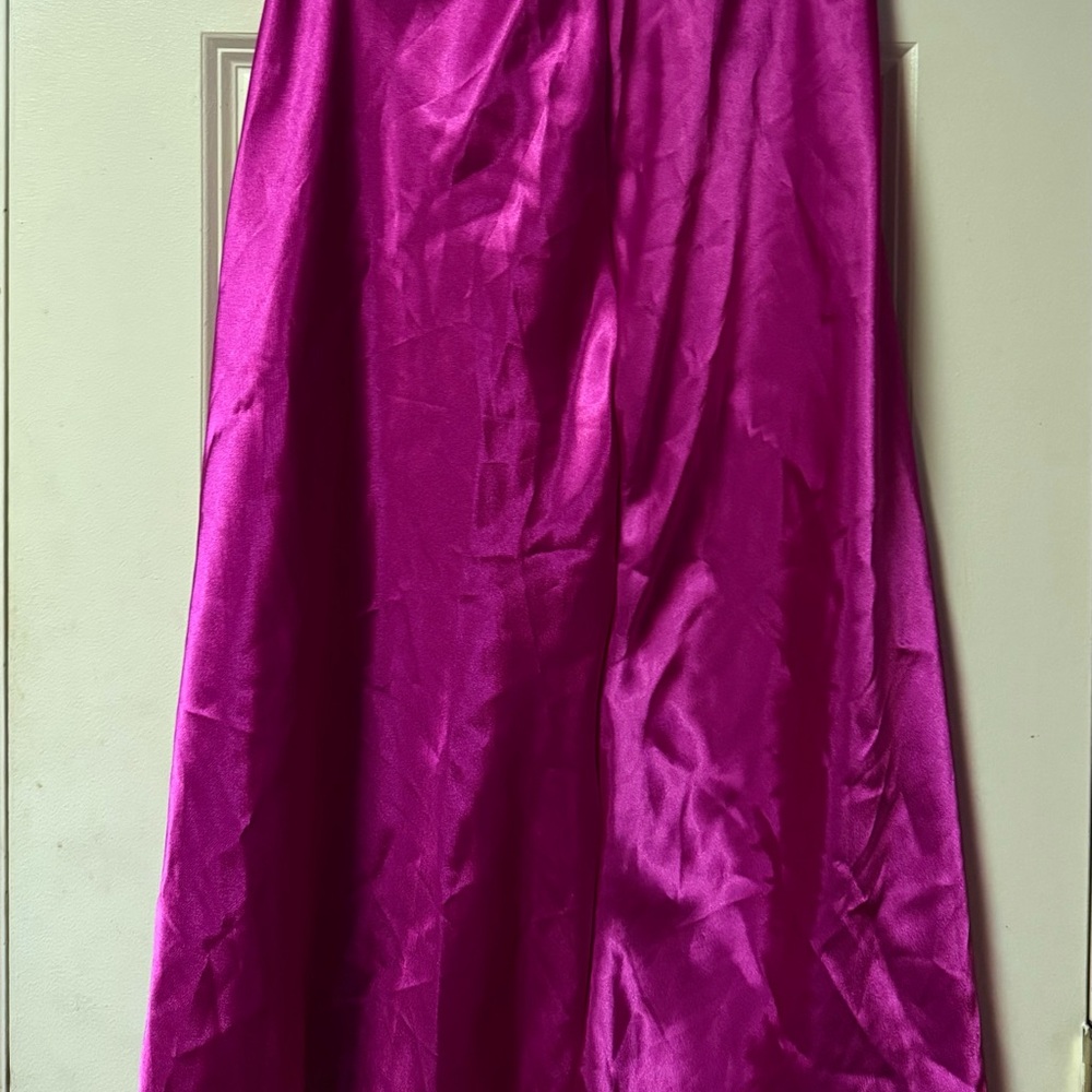 Nicole Miller ~ NWT ~ Skirt ~ Women’s ~ XS ~ Pink ~ Satin ~ New With Tags